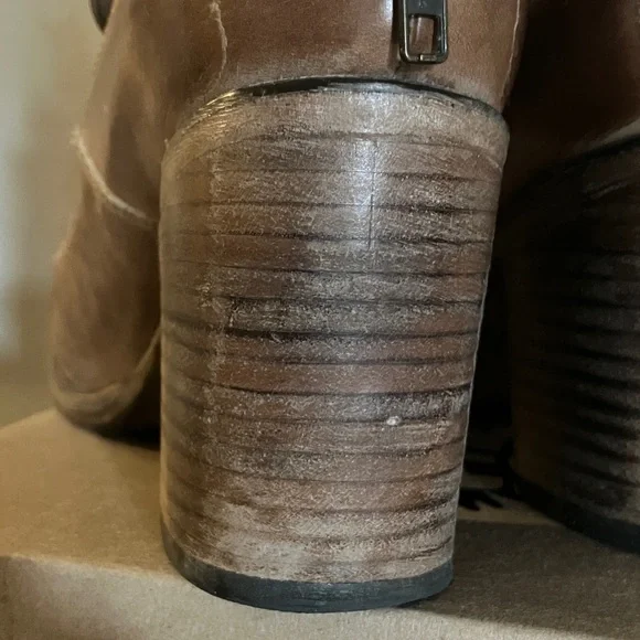 Freebird by Steven Randi Size 10 tan leather. - Picture 3 of 9